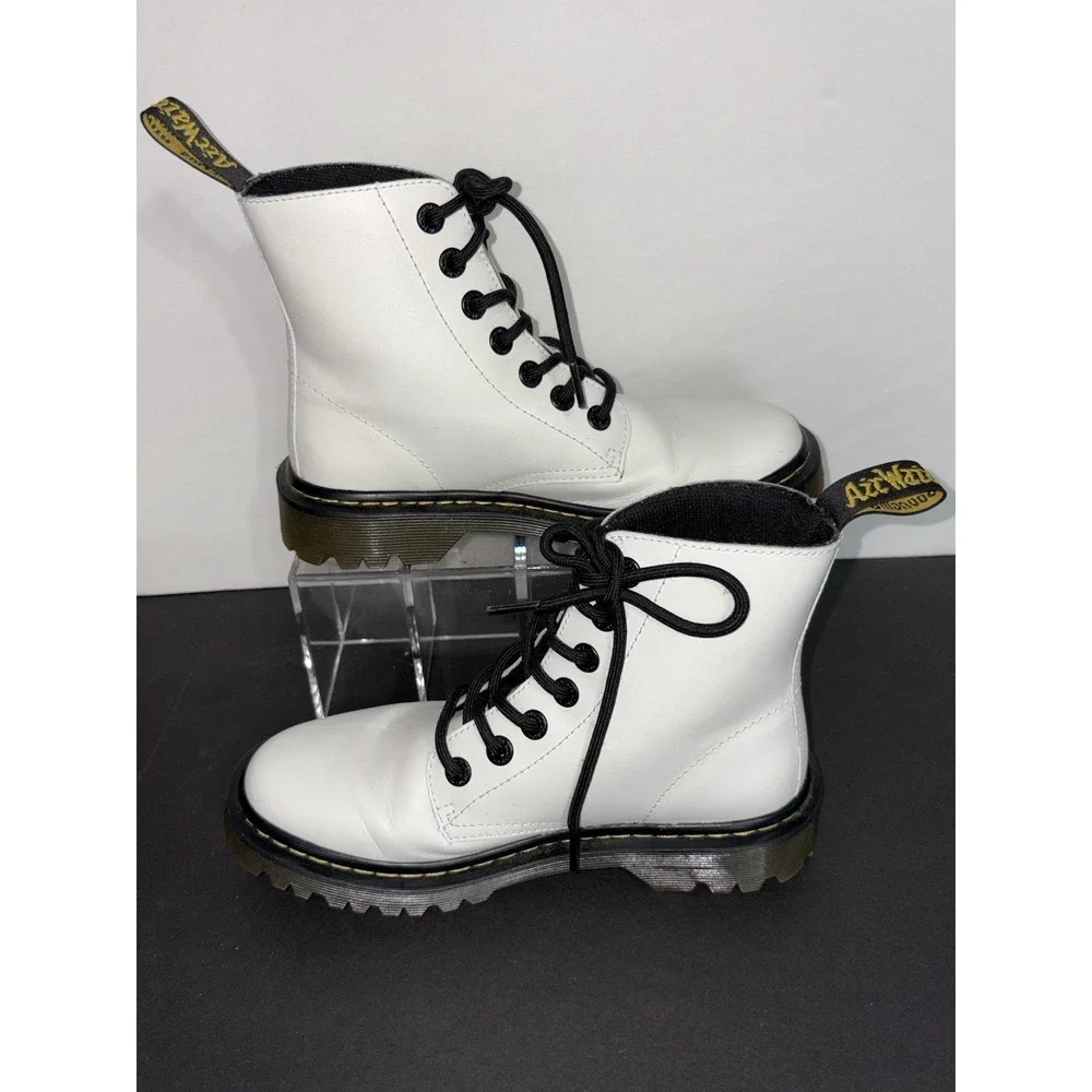 Doc Martens Luana Women's Sz 6 Air Cushions Sole White‎ Boots Dr. AW004